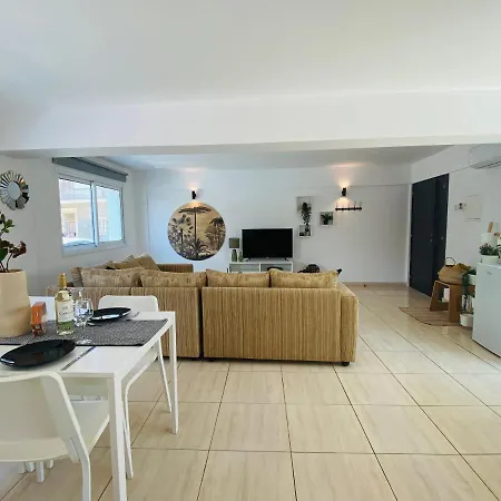 Serena's 2-br In *