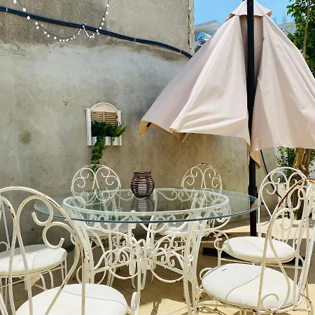 Serena's 2-br In Apartman *