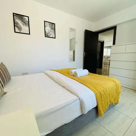 Serena's 2-br In Apartman Lárnaka