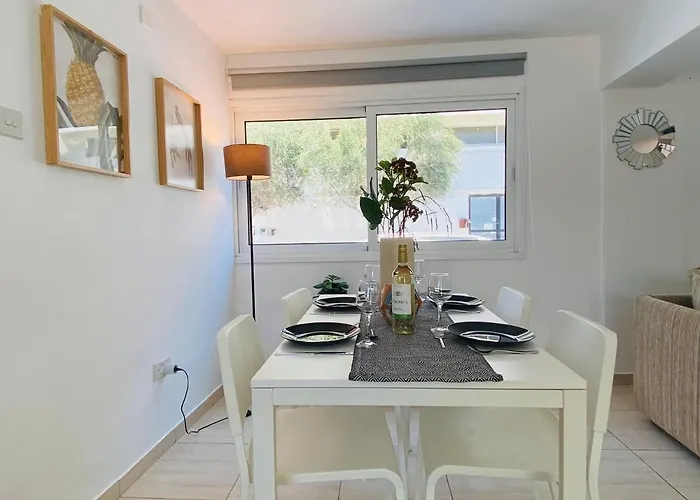 Serena's 2-br In Apartmán Larnaca