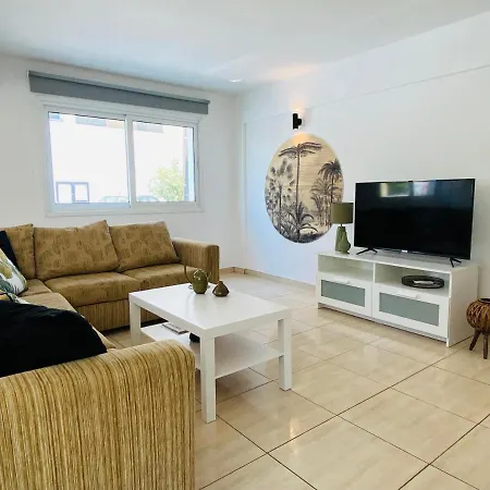 דירה Serena's 2-br In *